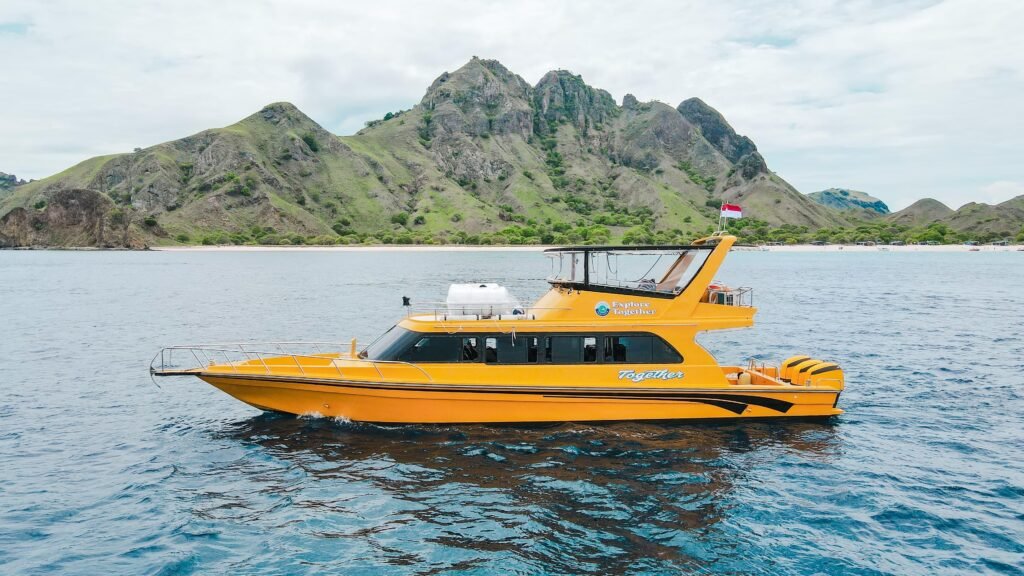 Speed boat visit labuan bajo-komodo